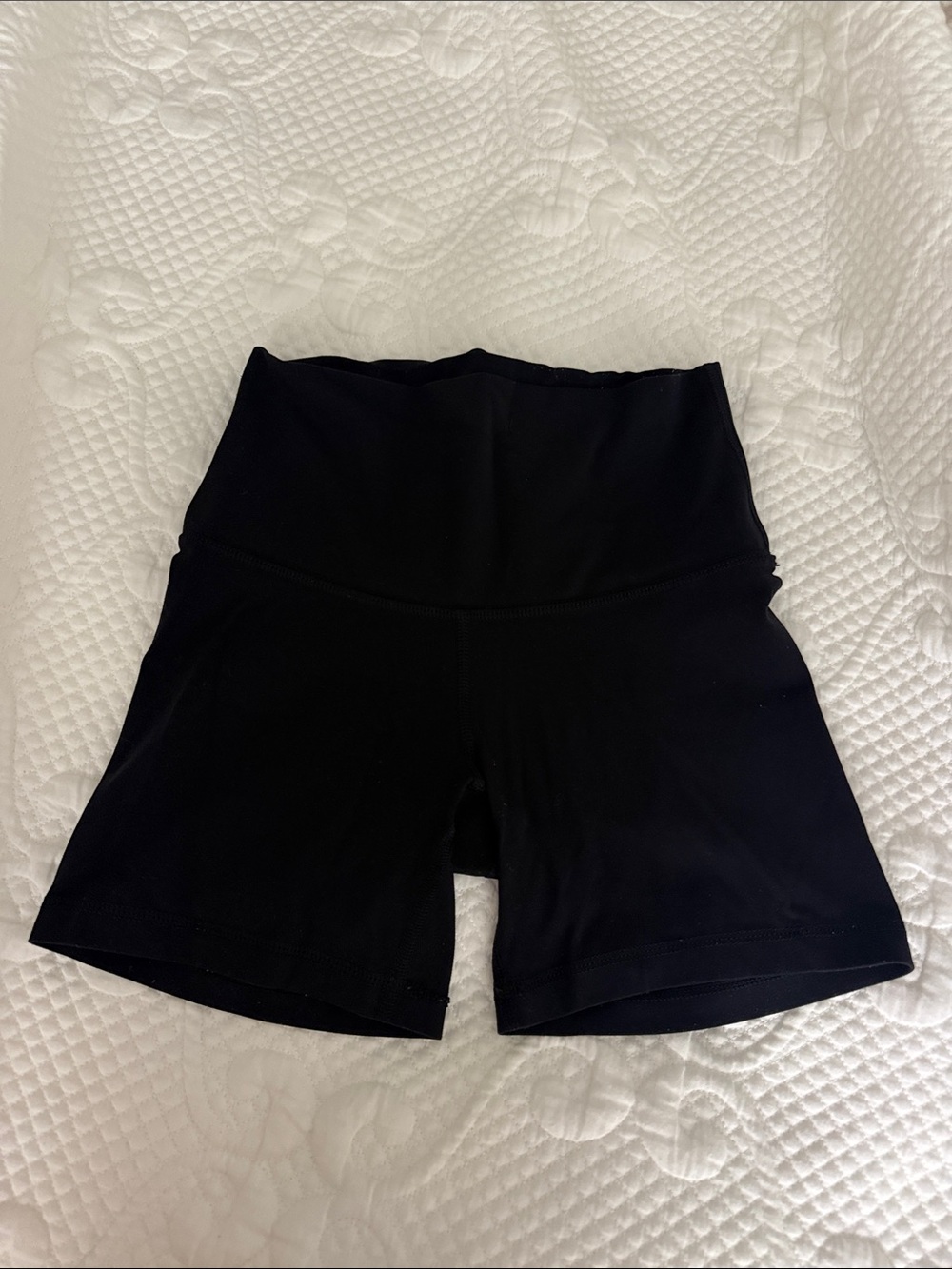 Aritzia TnAction size xs
